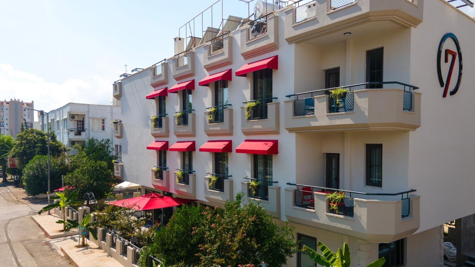 7inn Hotel